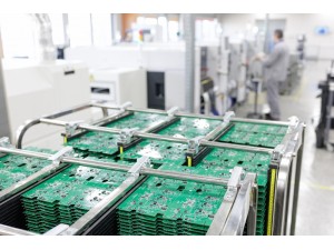 SMD LED Yönü (Polarite) Nasıl Bulunur? PCB Tasarım ve Montaj Rehberi